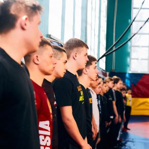 Тренировка по вольной борьбе в спортивной школе Ника