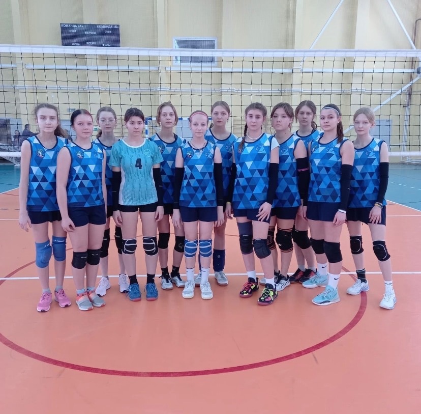 Волейболистки "Ники", участники соревнований